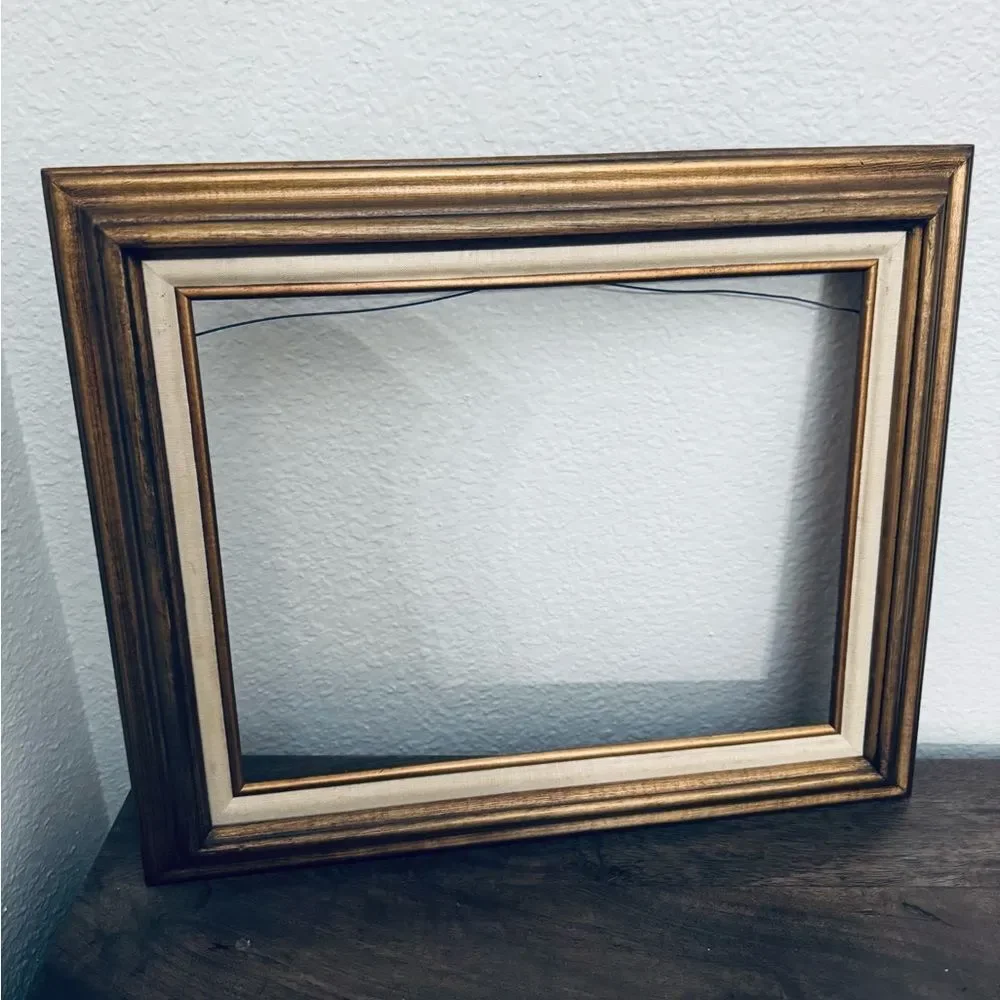 Vintage Solid Wood Wall Hanging Picture Frame